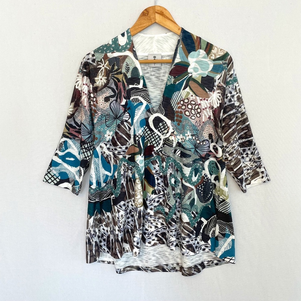 INOAH Women's Small Art to Wear Fun Print V-neck Knit Tunic Top Stretch